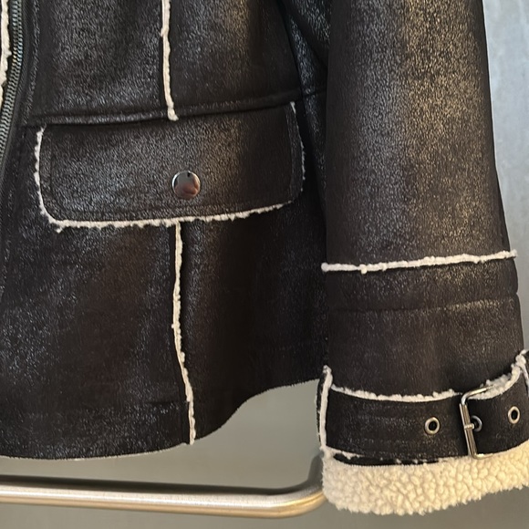 Simon Chang Black Sherpa Jacket - Picture 3 of 6